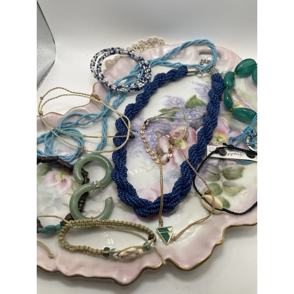 Mixed Lot‎ Costume Jewelry, Necklaces, Bracelets Earrings
